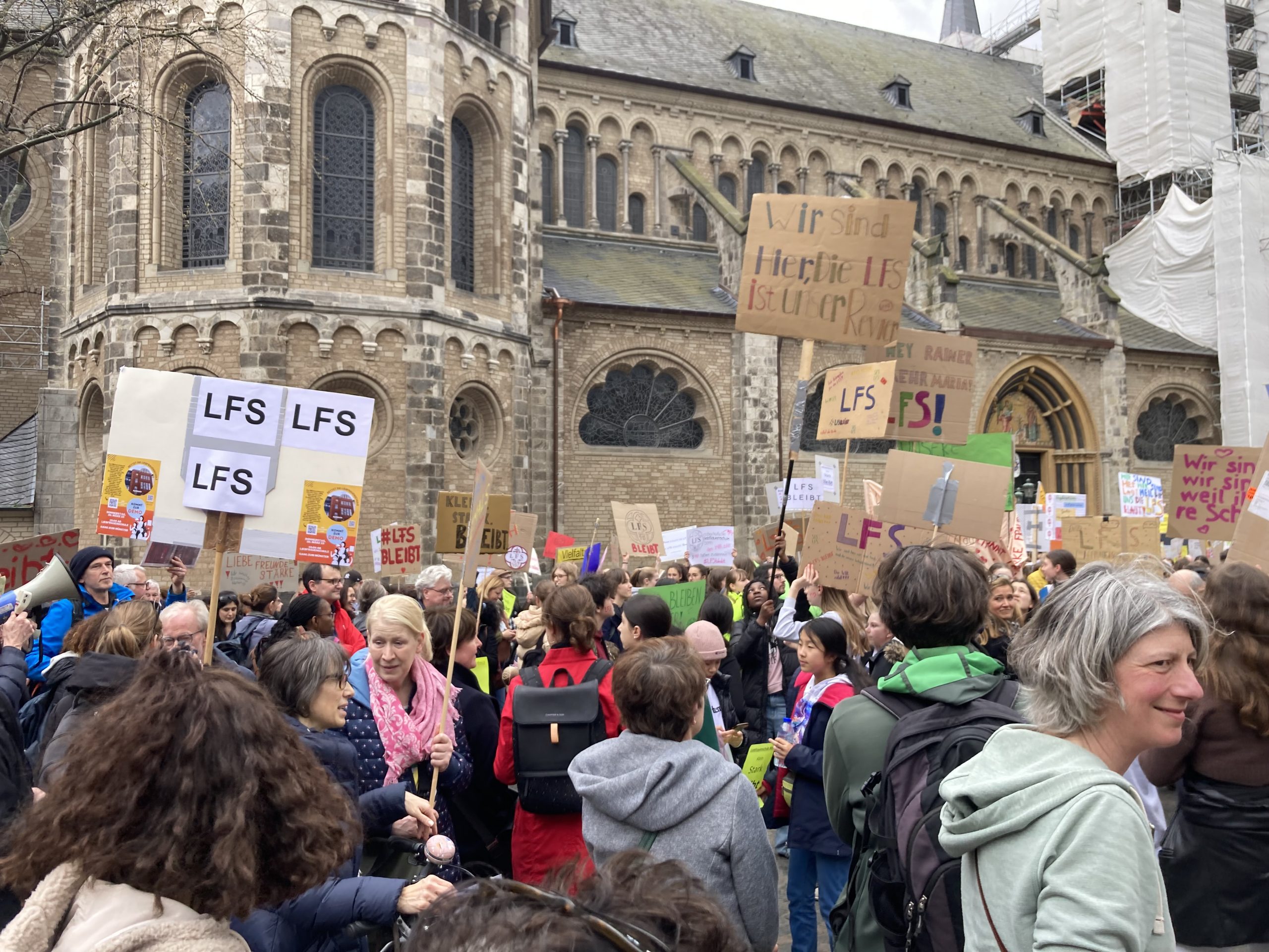 Protest vor dem Bonner Münster